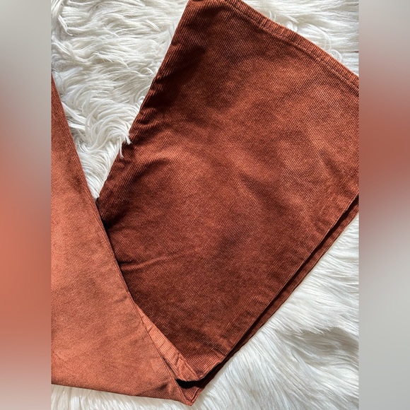 Higher high-waisted corduroy flare pants - Picture 3 of 8